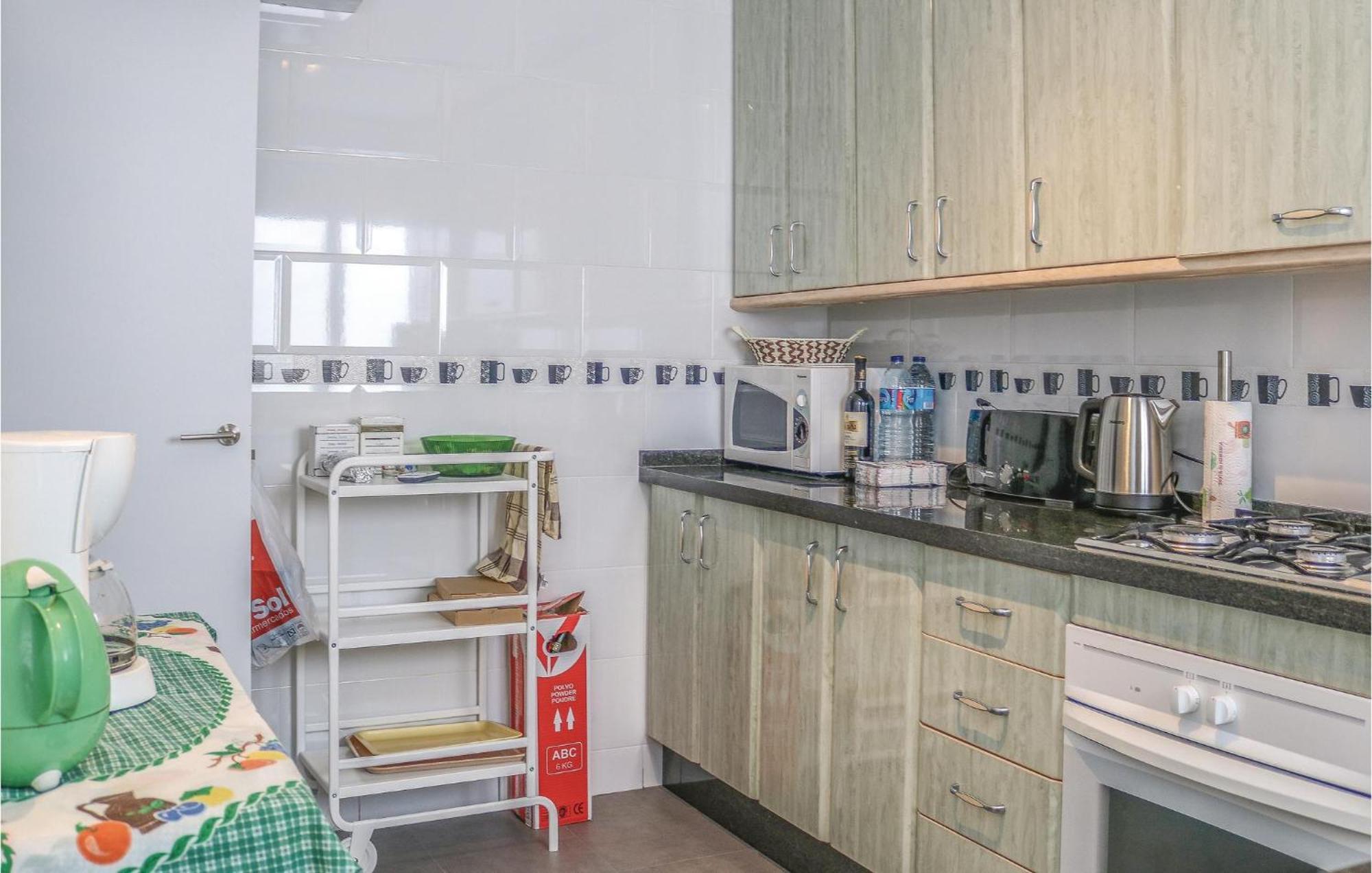 4 Bedroom Stunning Apartment In Malaga Exterior photo